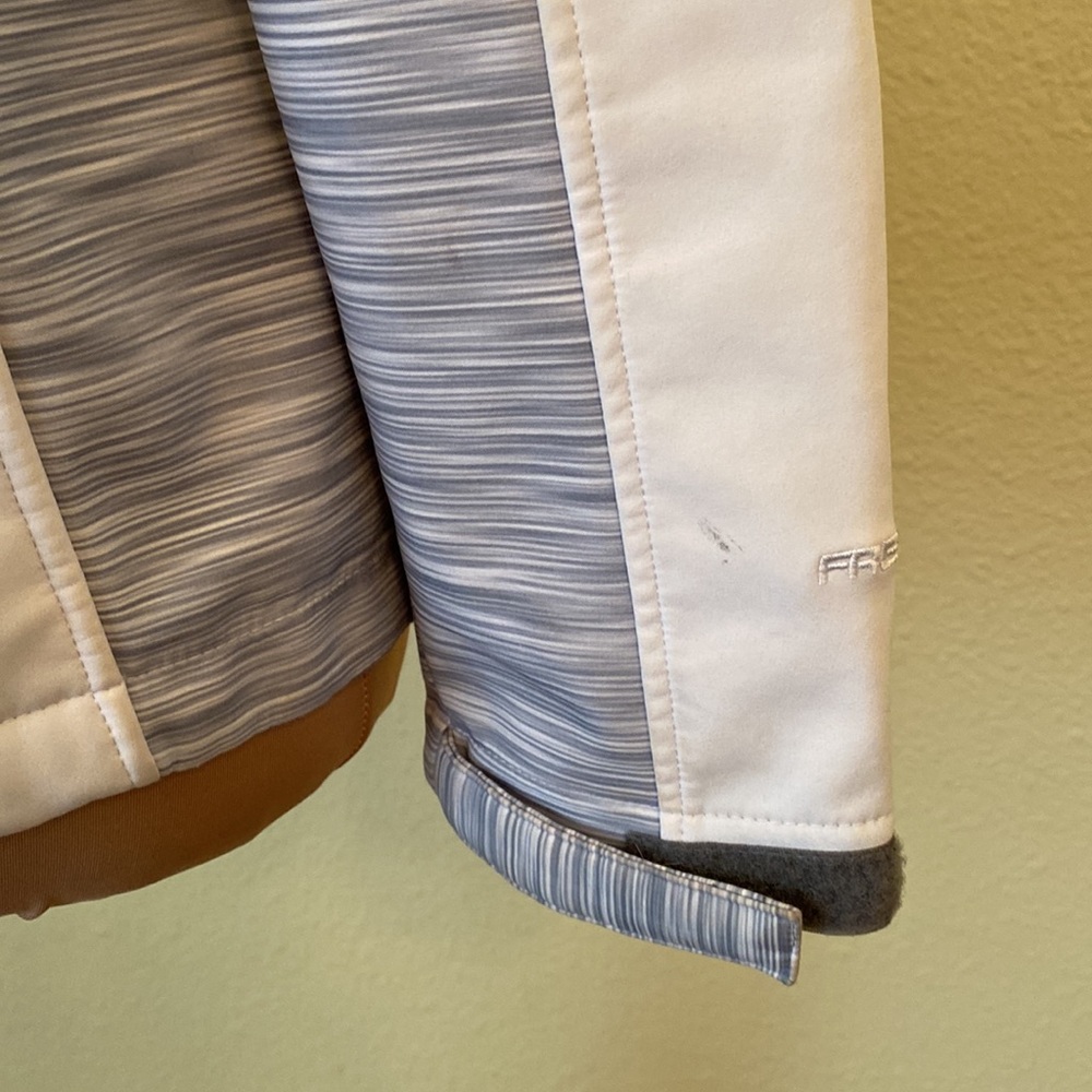 Free Tech Spring Jacket - image 3